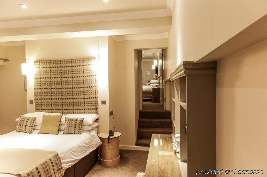 Gwesty'R Emlyn Hotel Newcastle Emlyn Bagian luar foto